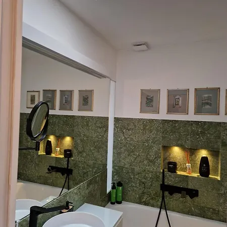 Architect's Nest On The Roof Milan